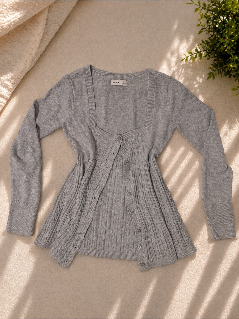 Hollister Women’s Cable-knit Babydoll Cardigan